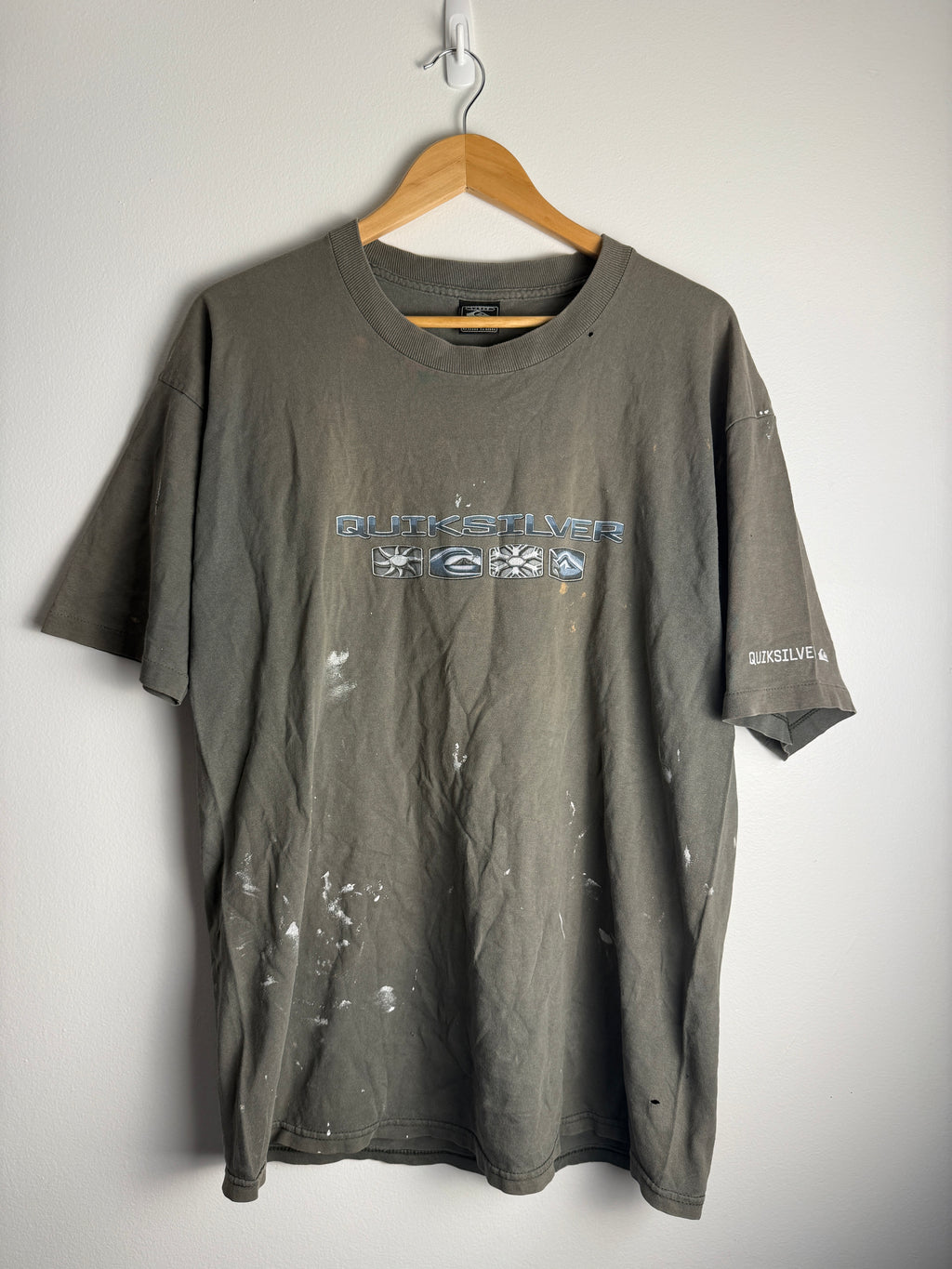 Vintage Paint Splatter Quicksilver Spellout T-Shirt - L