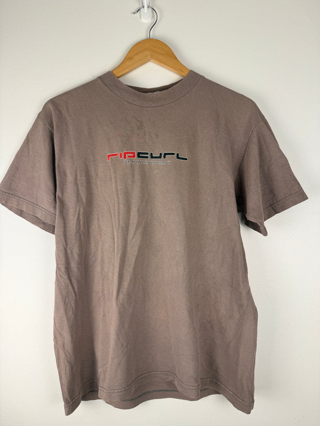 Vintage Ripcurl IRL Surfer SpellOut T-Shirt - M