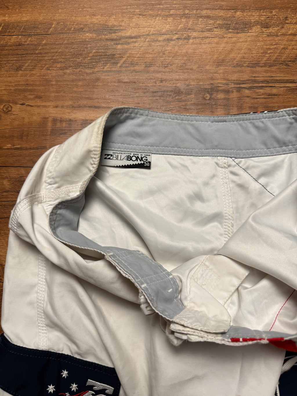 RARE Vintage Aus Flag Shoguns - 36