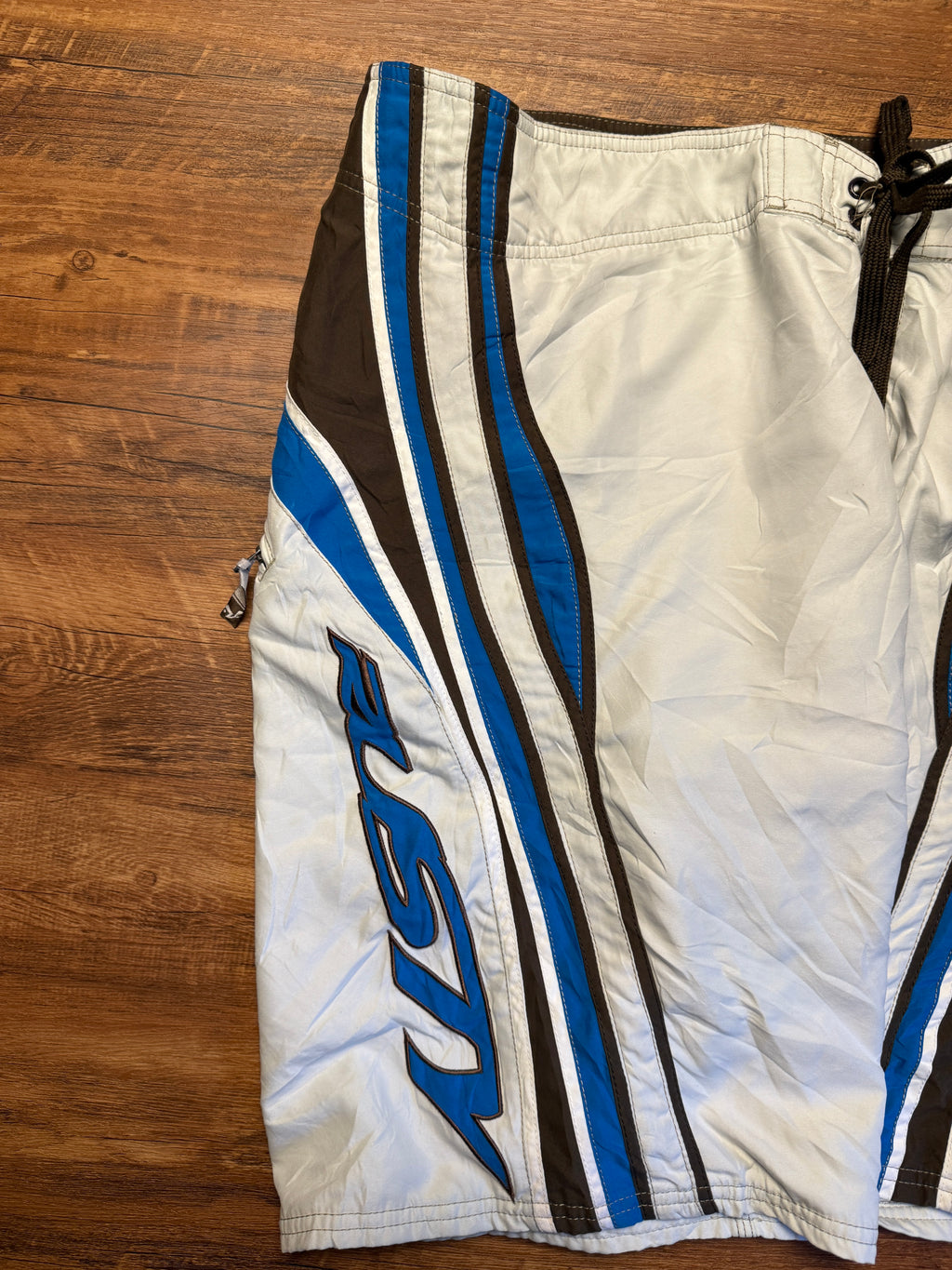 Vintage Rusty SpellOut Boardies - 32