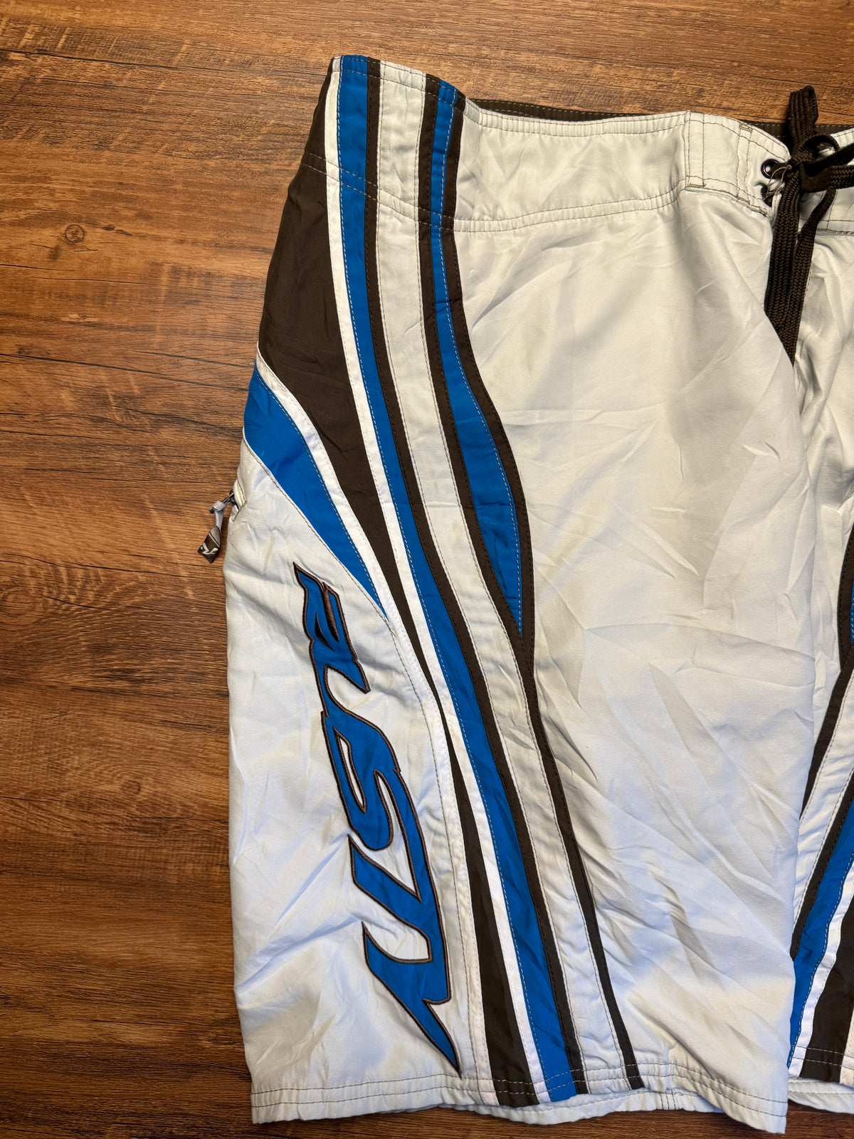 Vintage Rusty SpellOut Boardies - 32