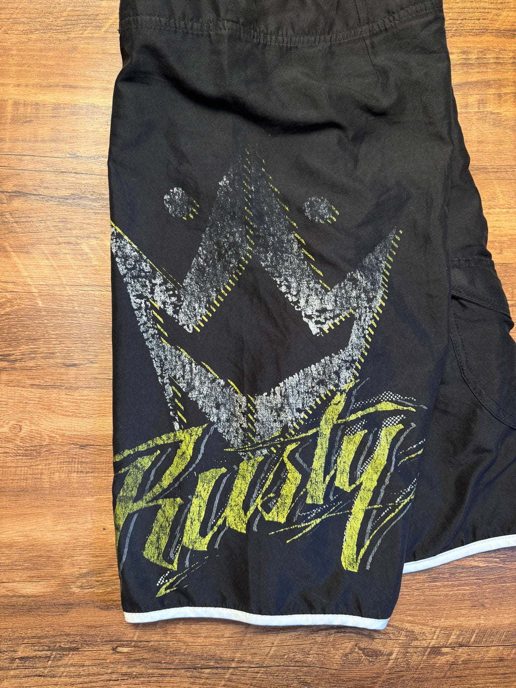 Vintage Crown Rusty Boardies - 30