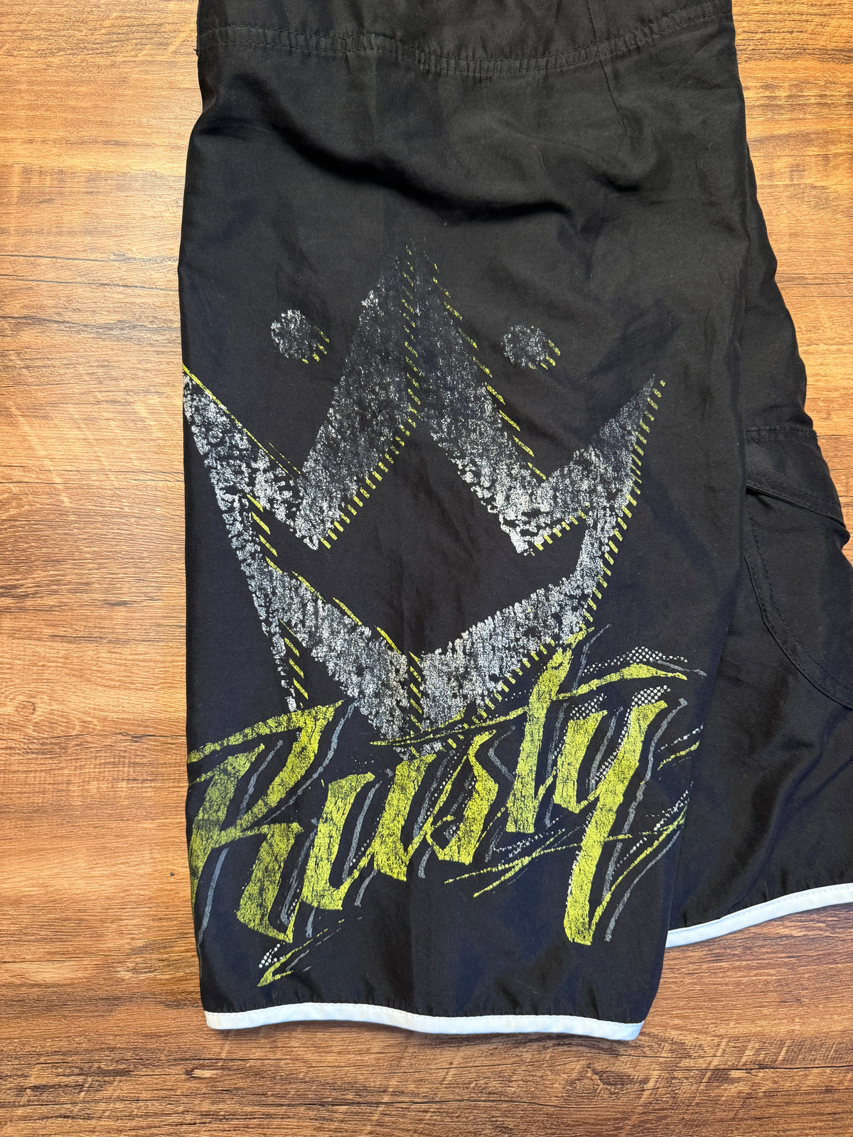 Vintage Crown Rusty Boardies - 30