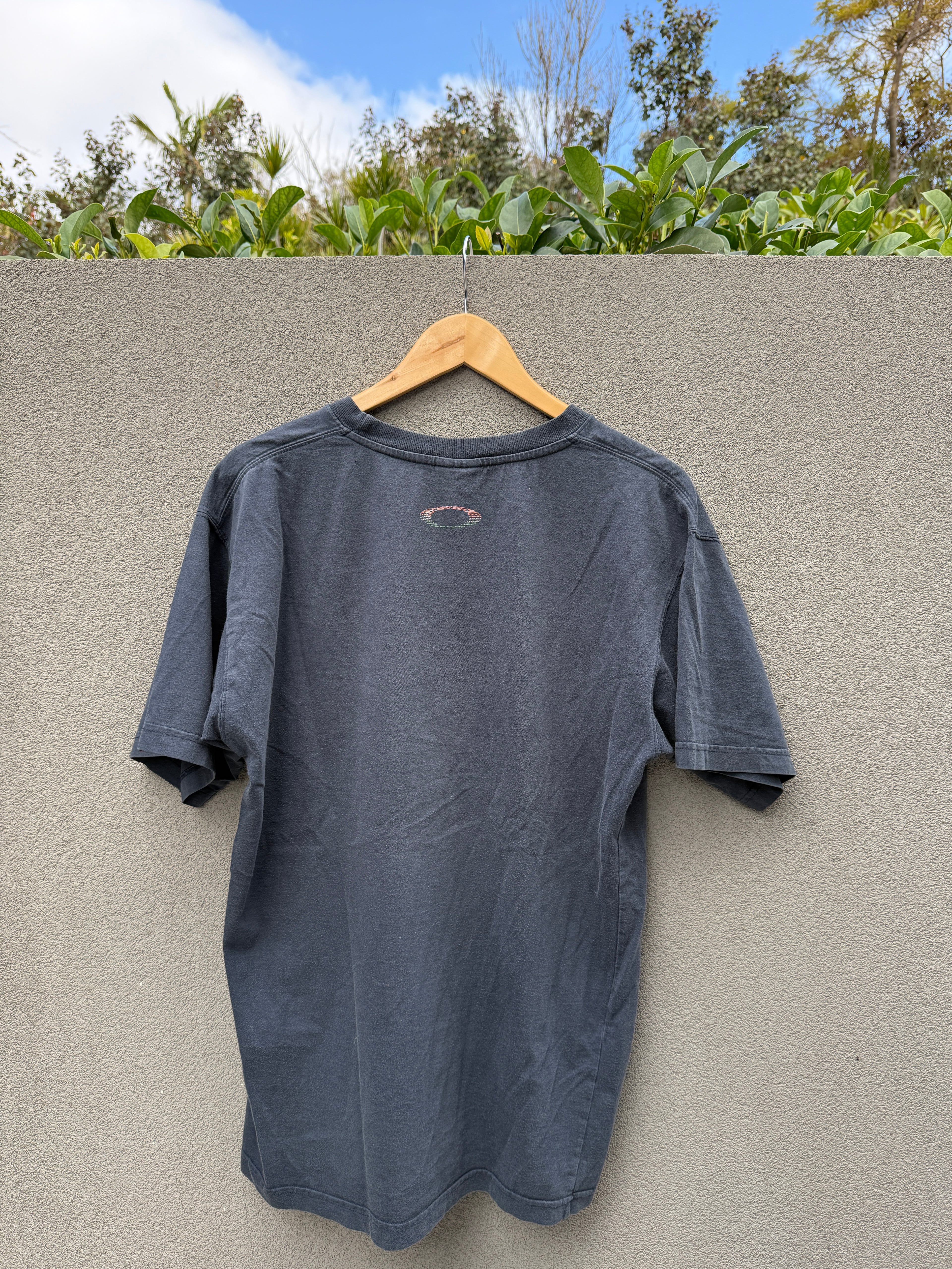 Vintage Oakley SpellOut T Shirt - L