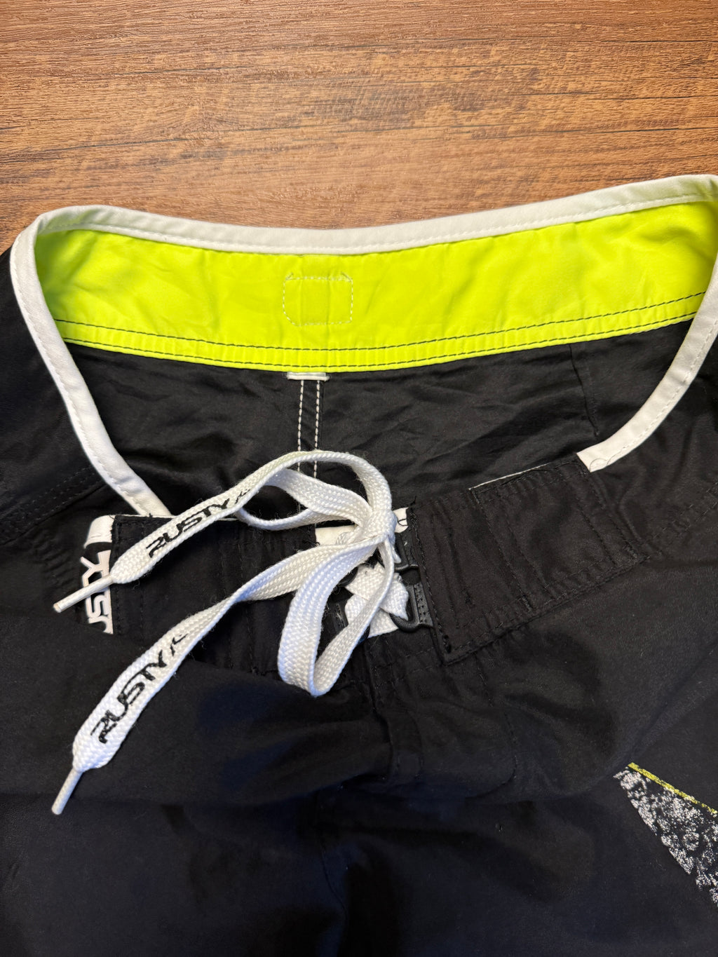 Vintage Crown Rusty Boardies - 30