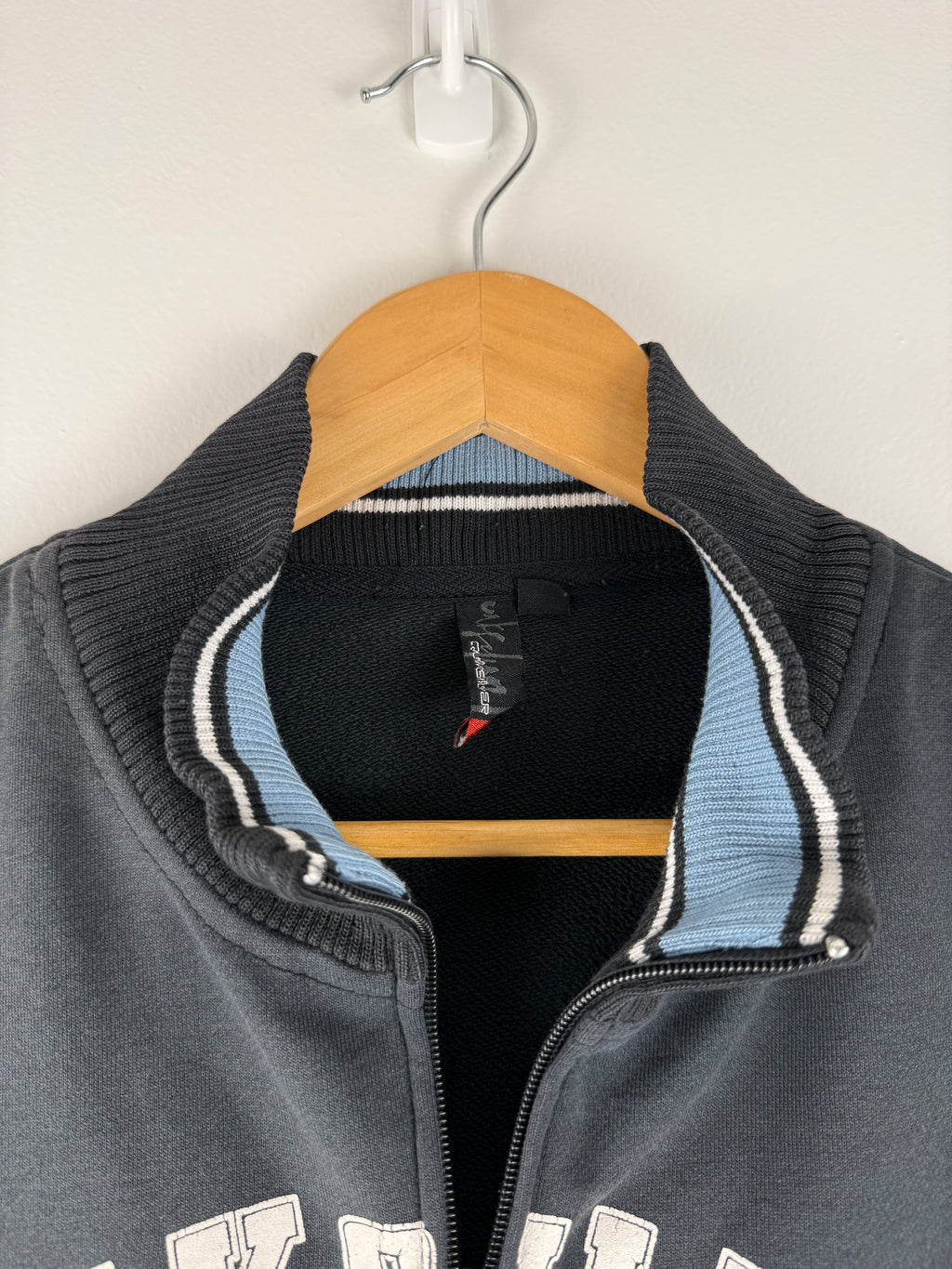 Quicksilver 69 Zip Up Jacket - M/L