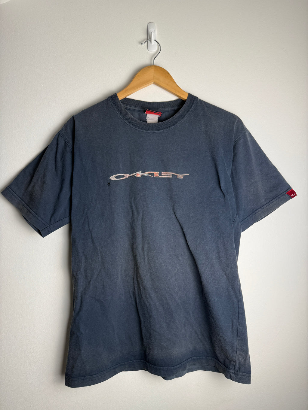 Vintage Oakley SpellOut T-Shirt - M