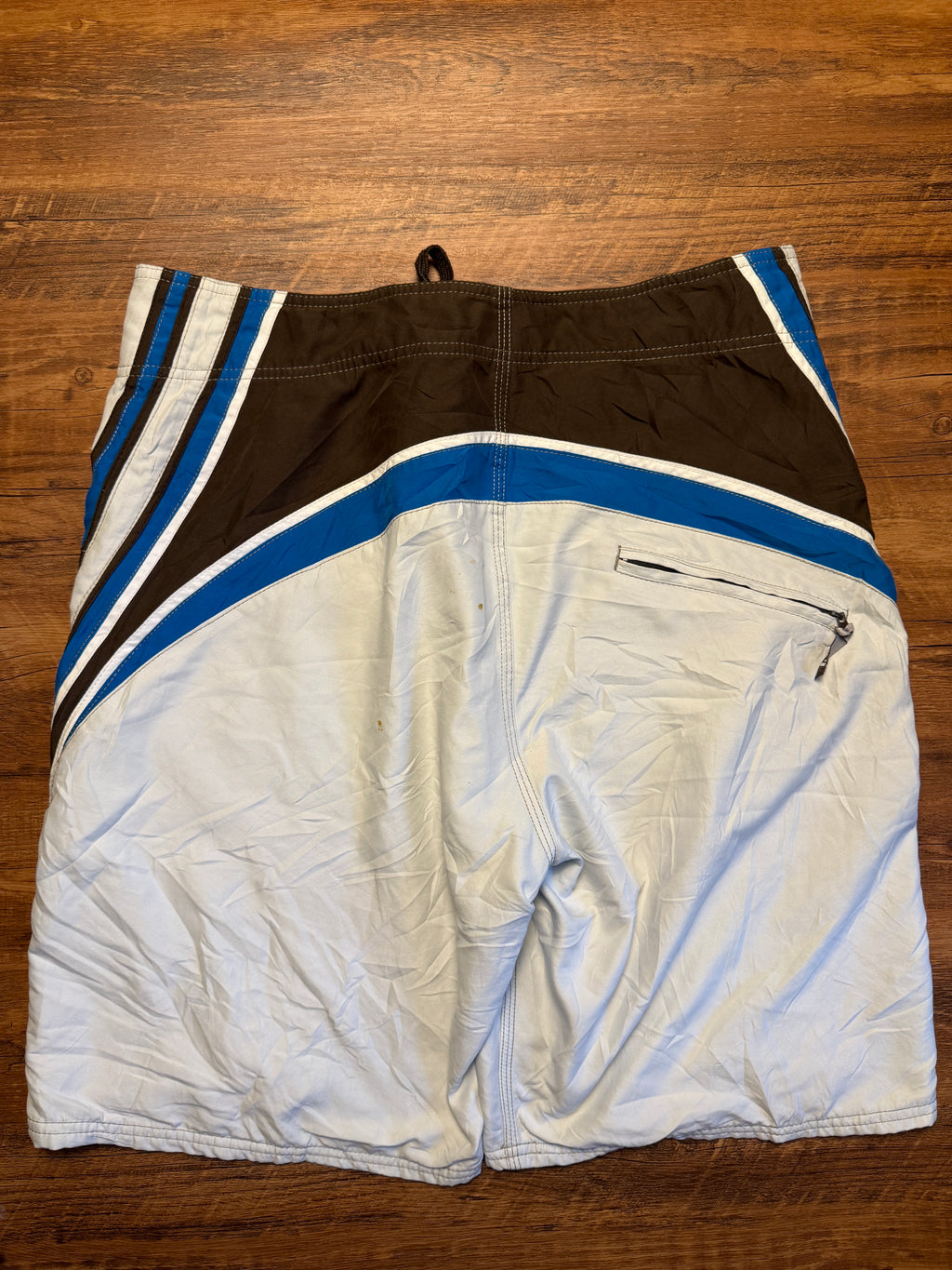 Vintage Rusty SpellOut Boardies - 32