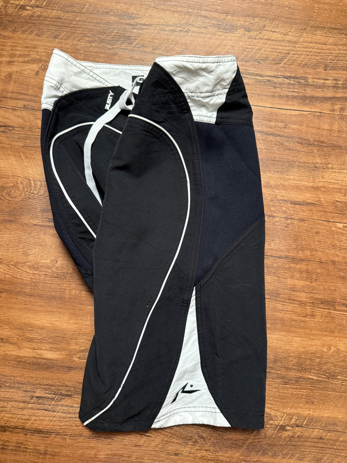 Vintage Rusty Panel Boardies - 30