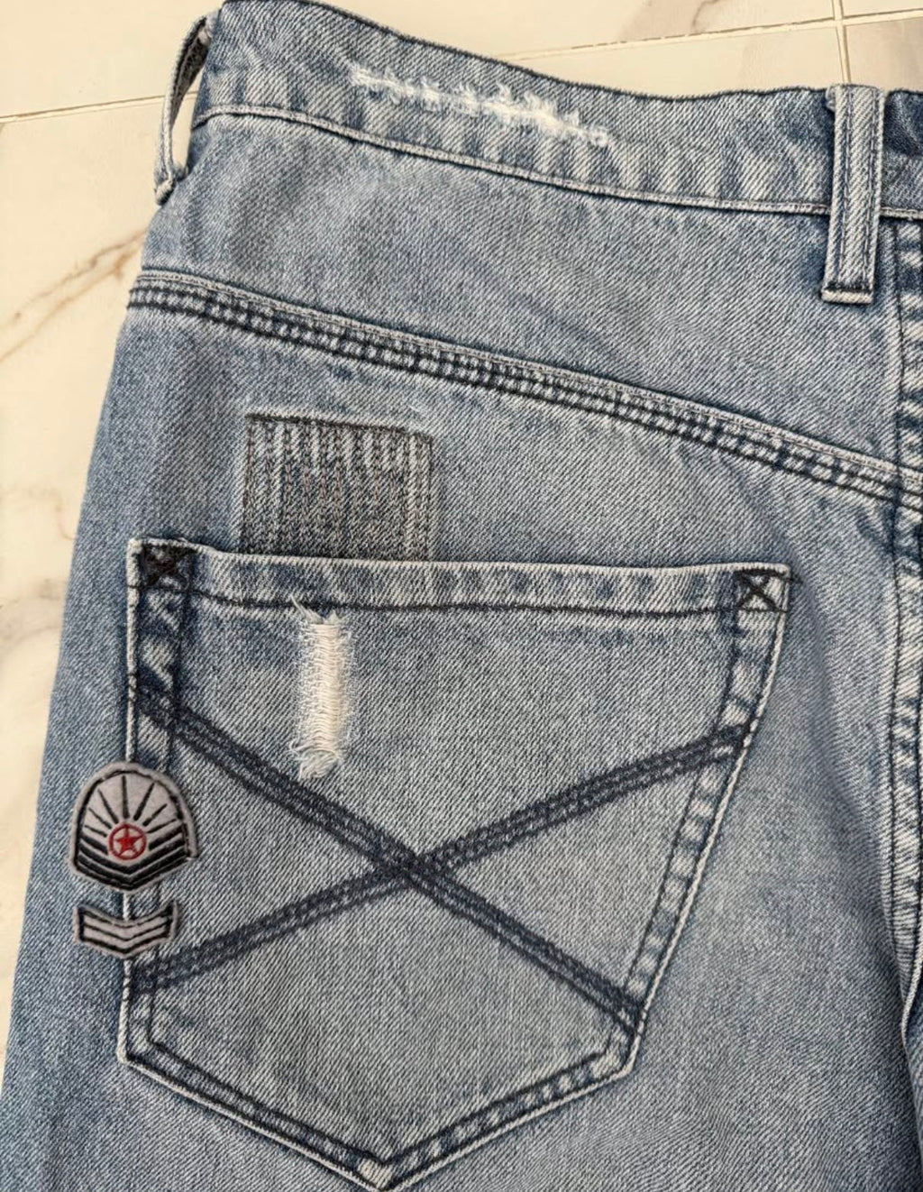 Vintage Baggy Y2K Billabong Jorts - 32