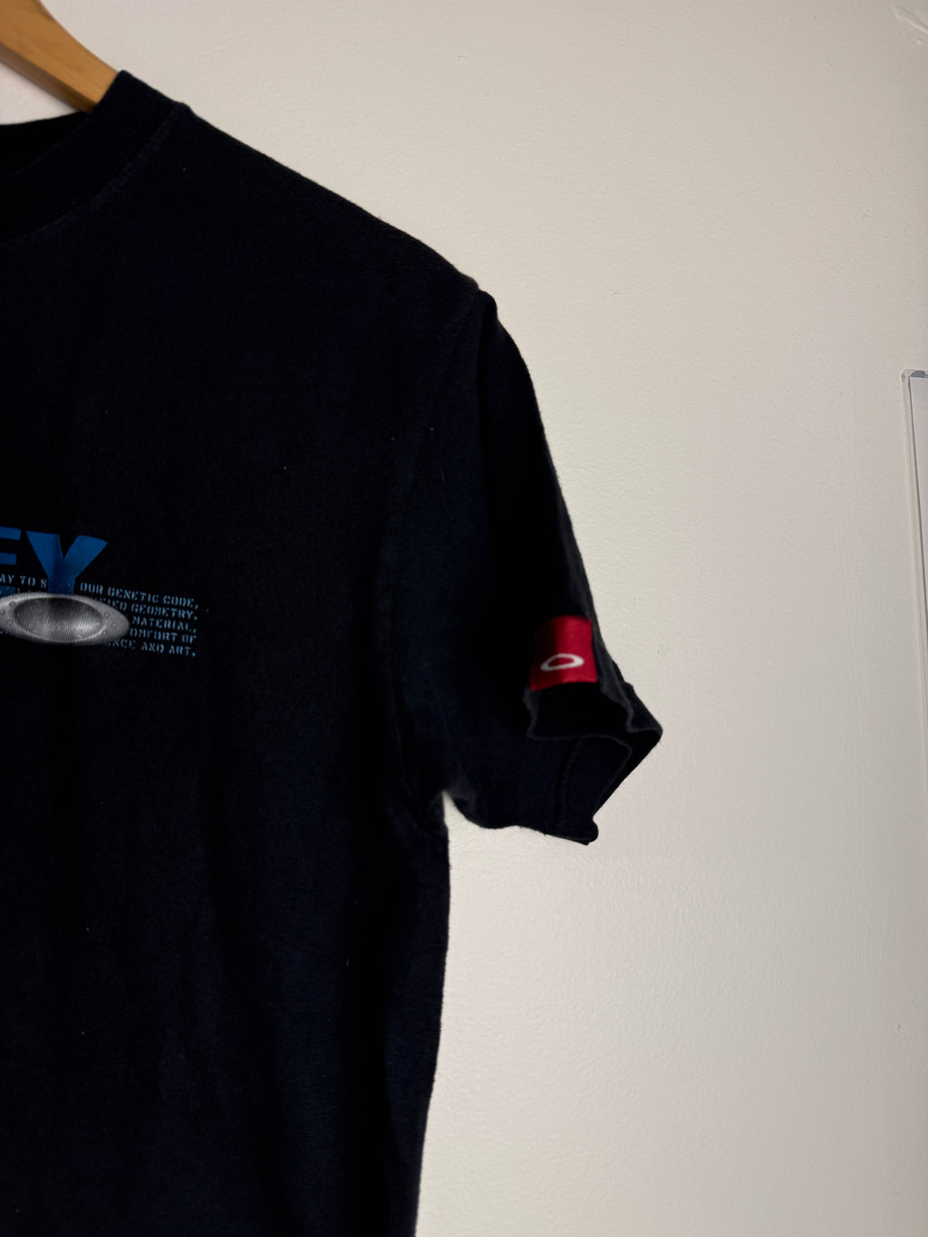 Vintage Oakley SpellOut T-Shirt - S