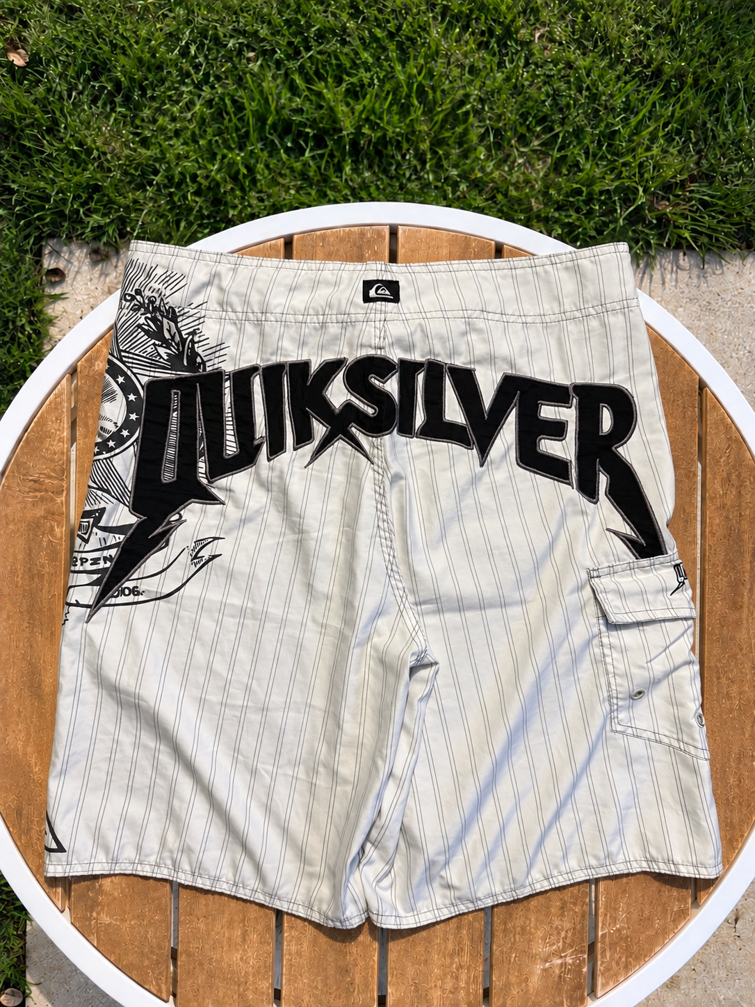 Vintage Quicksilver SpellOut Boardies - 32