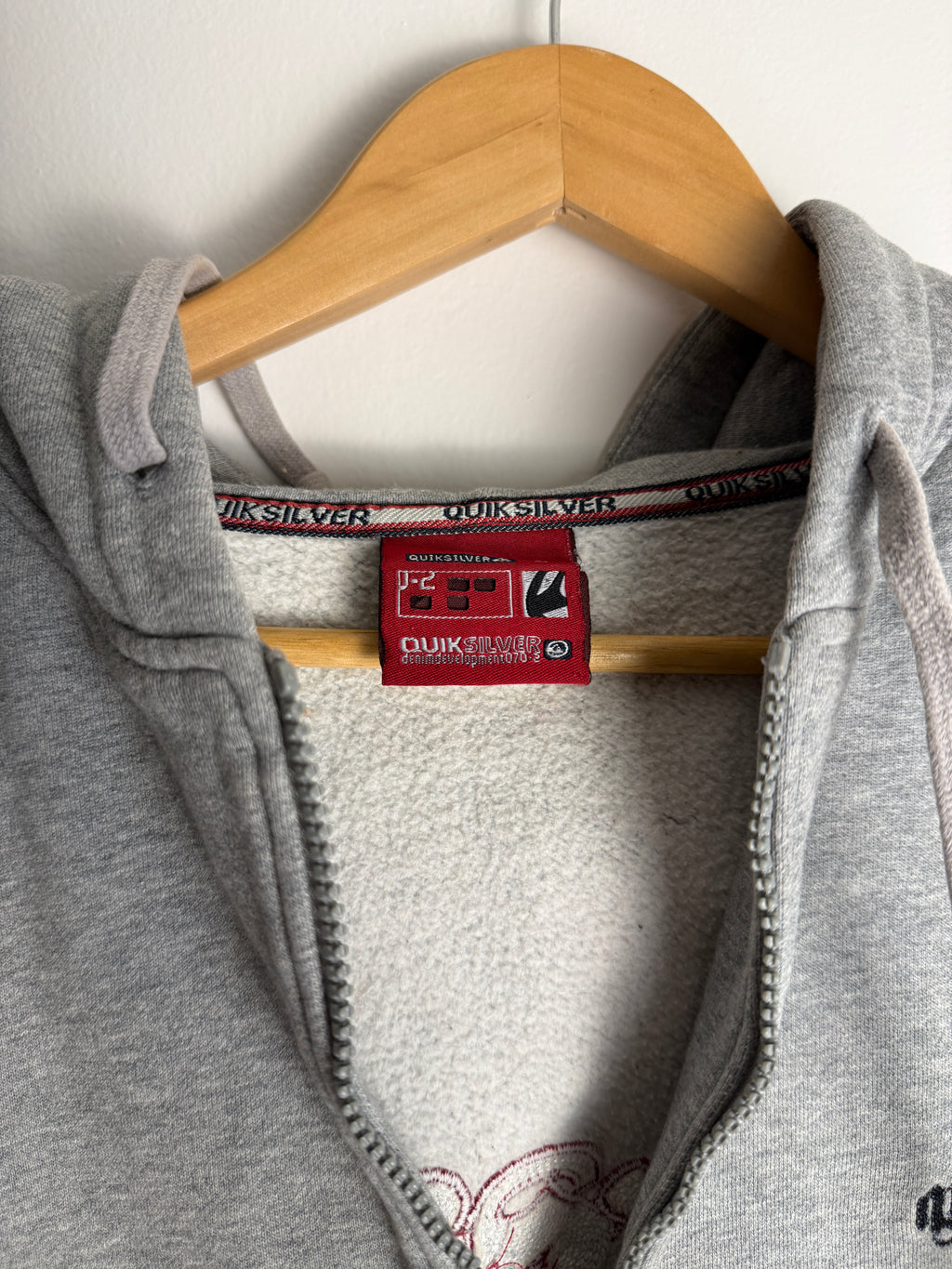 Vintage Quicksilver Spellout Zip-Up Hoodie - L