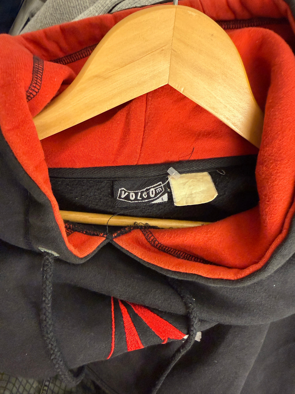 Vintage Volcom SpellOut Hoodie - L