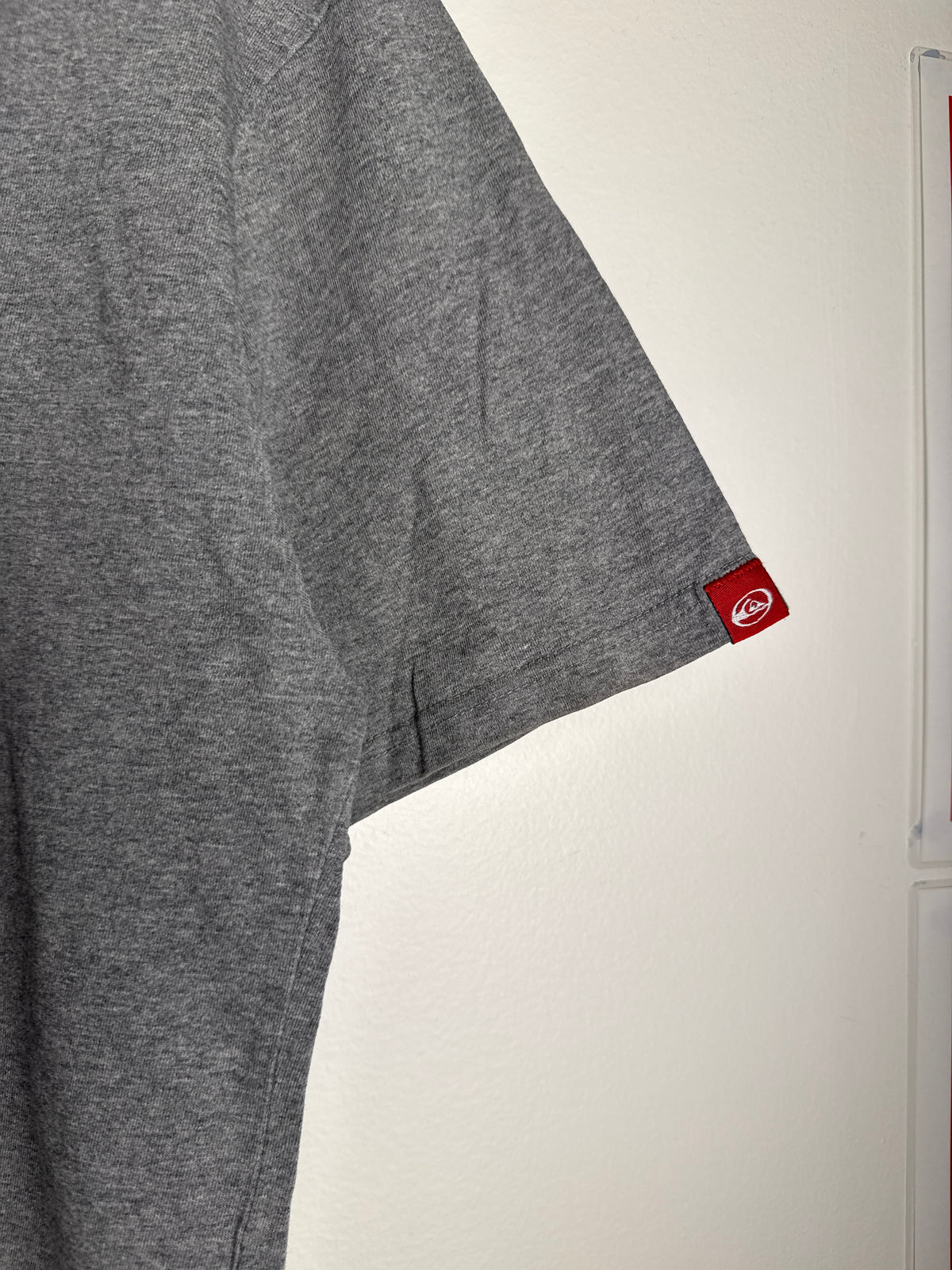 Vintage Quicksilver Centre Logo Graphic T-Shirt - L