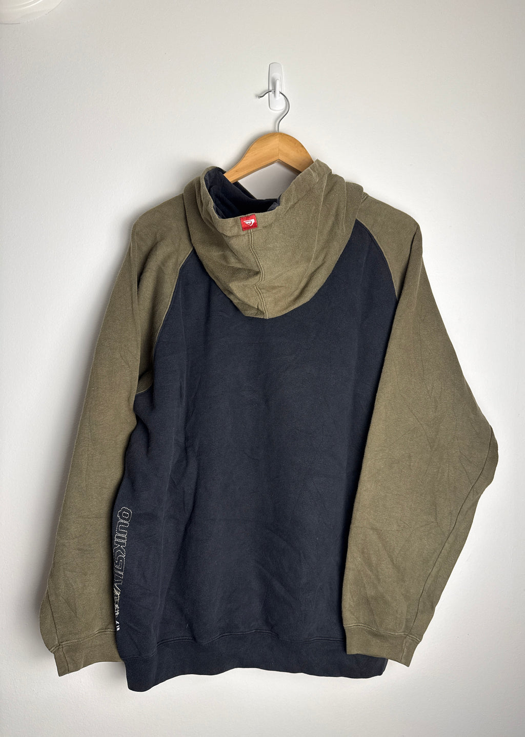 RARE Vintage Quicksilver Two Tone Spellout Hoodie - L