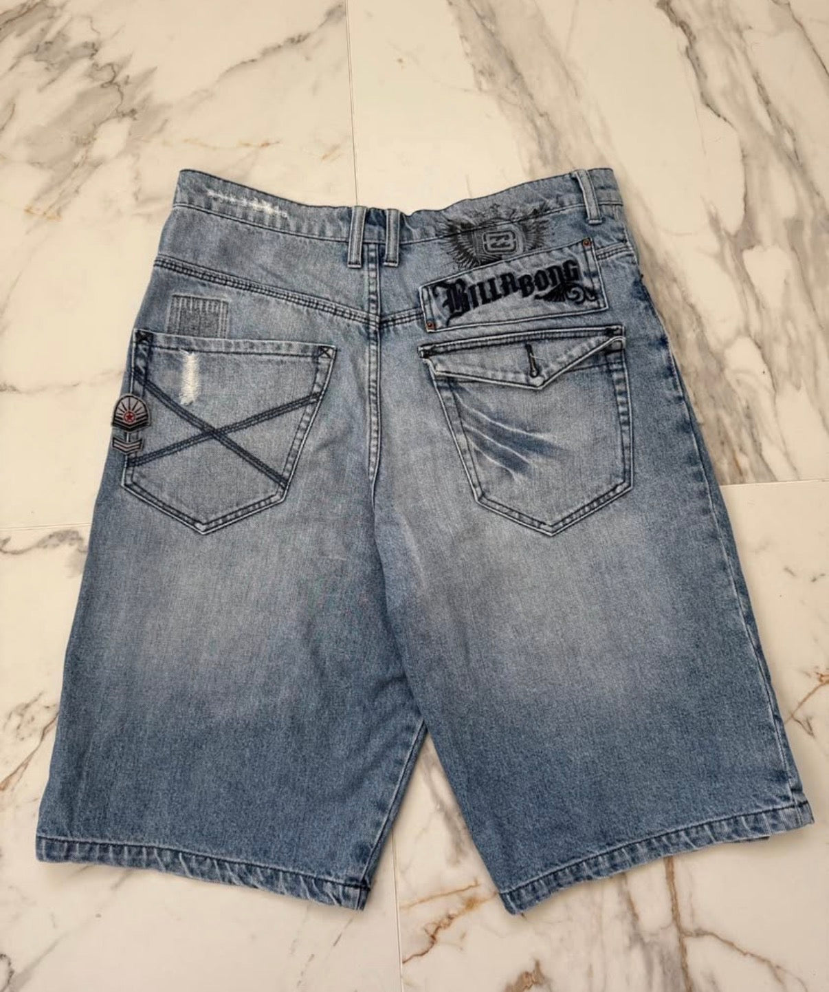 Vintage Baggy Y2K Billabong Jorts - 32