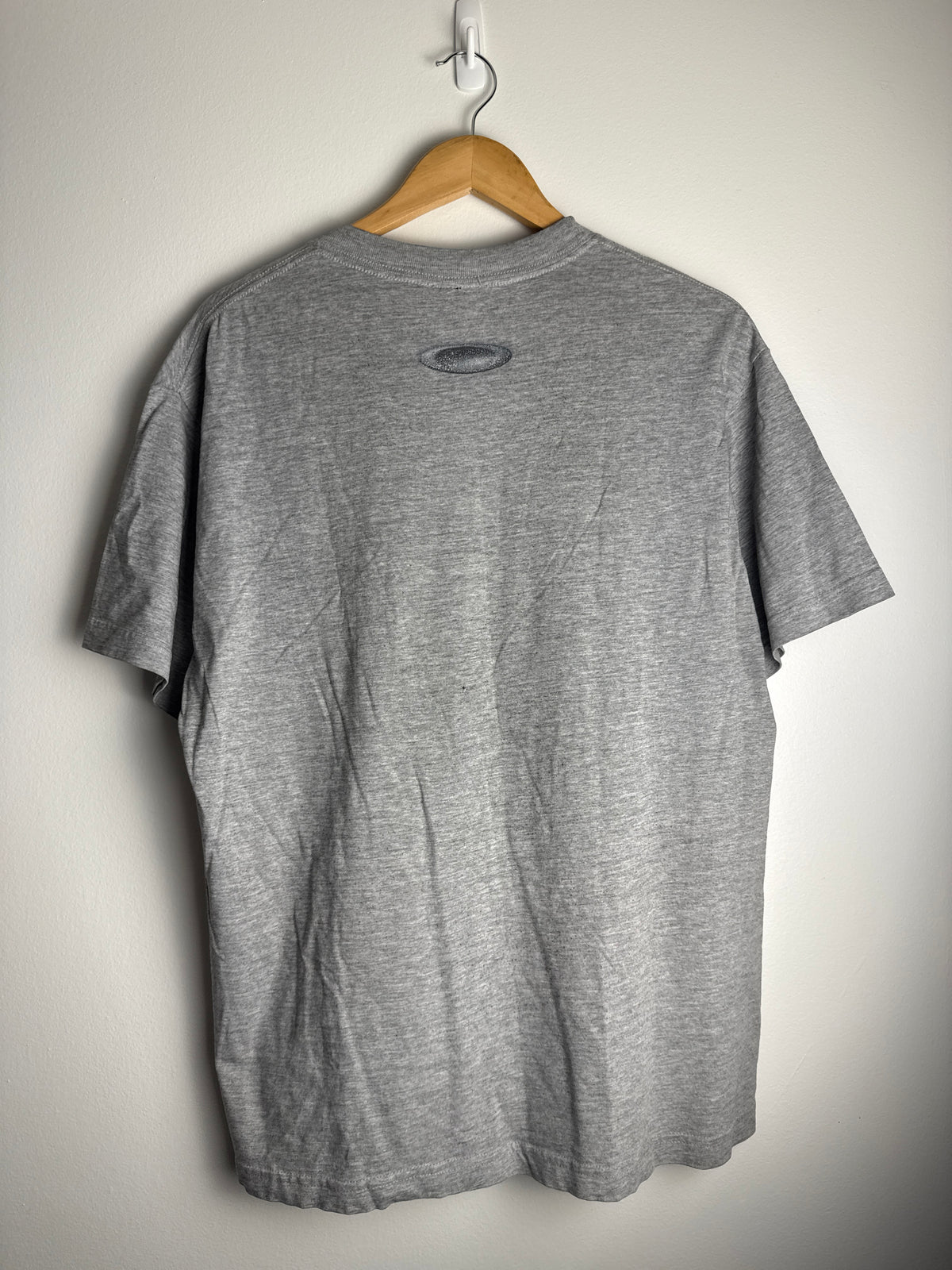 Vintage Oakley Centre Graphic T-Shirt - L
