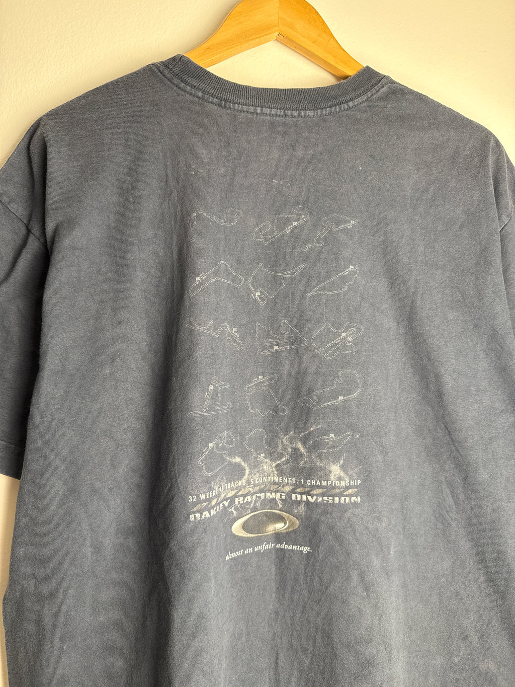 Vintage Oakley Racing Division T-Shirt - L