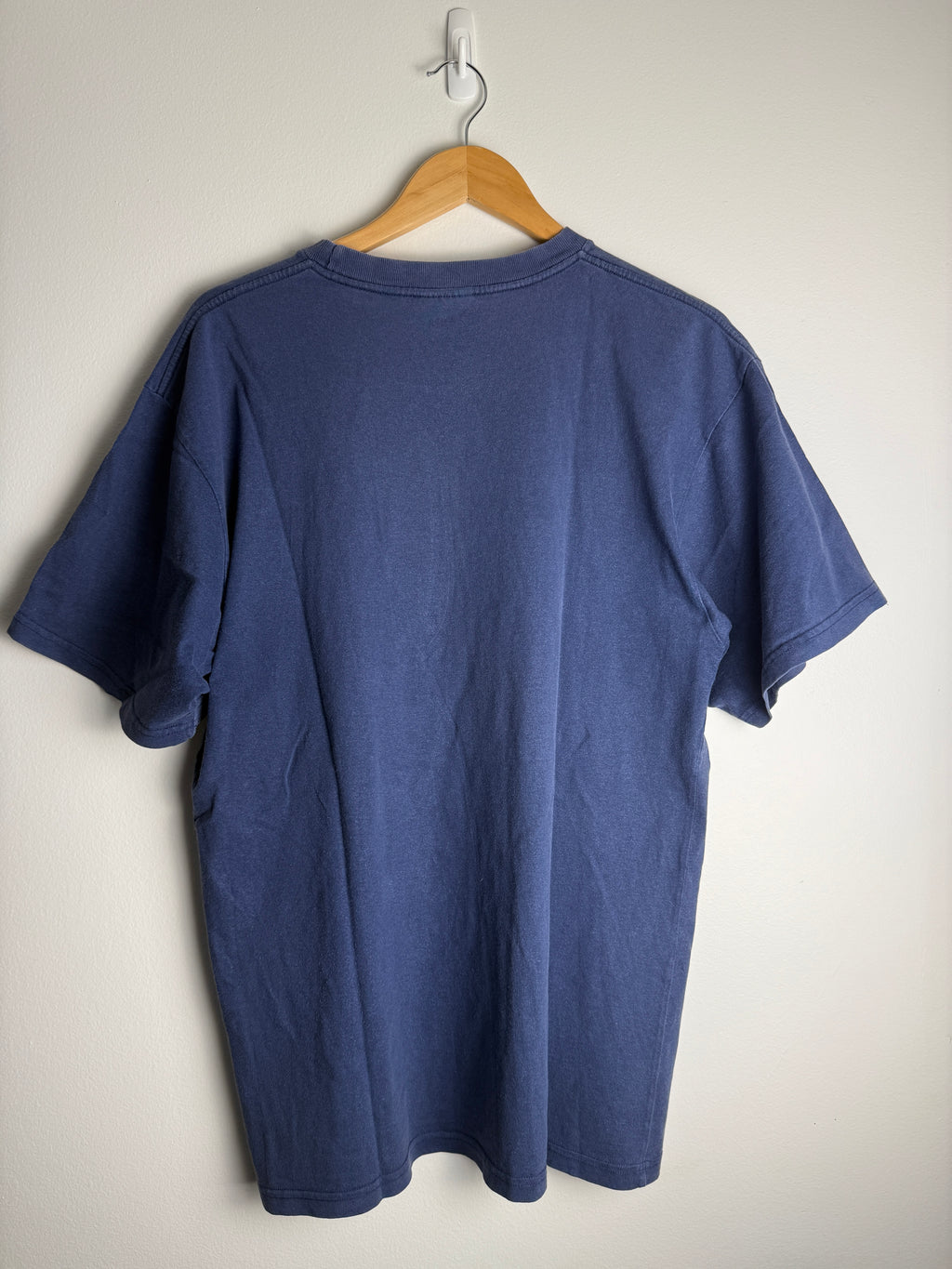 Vintage Nike Centre Graphic T-Shirt - L